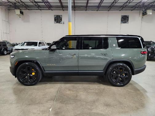 2023 Rivian R1S Launch Edition