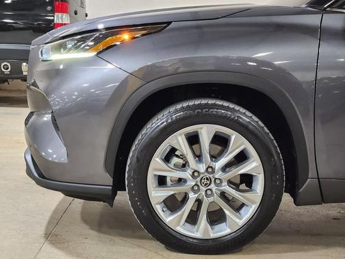 2021 Toyota Highlander Hybrid Limited