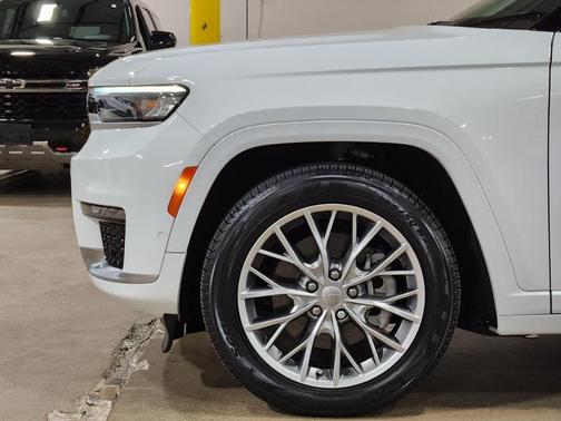 2023 Jeep Grand Cherokee L Summit
