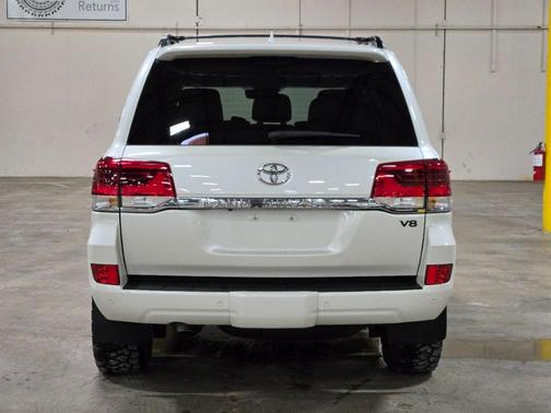 2020 Toyota Land Cruiser 