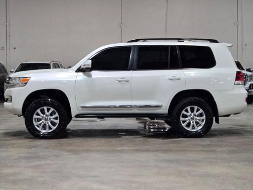 2020 Toyota Land Cruiser 