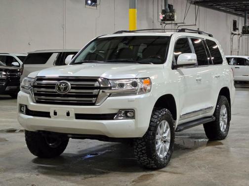 2020 Toyota Land Cruiser 