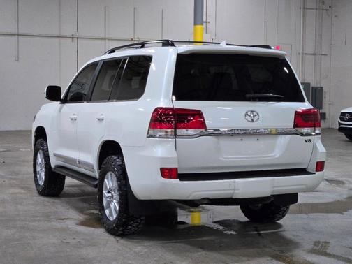 2020 Toyota Land Cruiser 