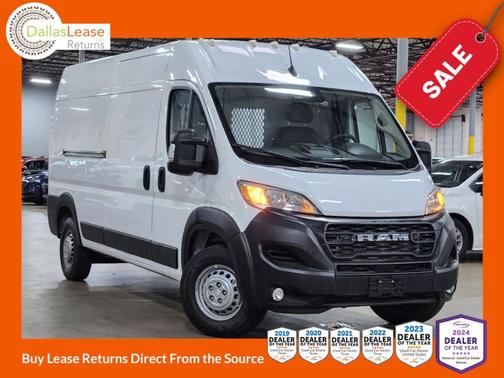 White 2024 RAM ProMaster 2500 High Roof