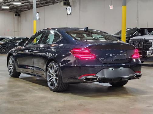 2024 Genesis G70 2.5T