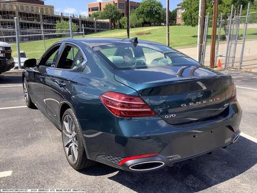 2024 Genesis G70 2.5T