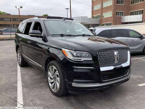 Black 2023 Lincoln Navigator Reserve