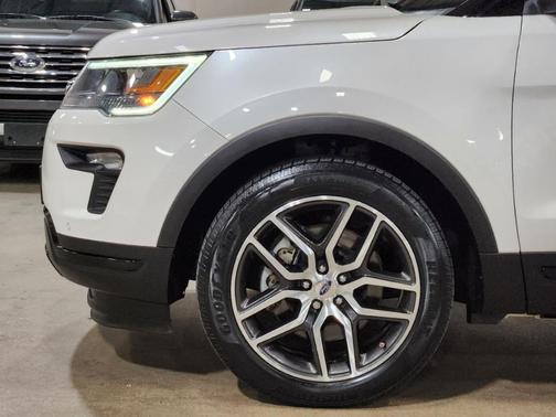 2018 Ford Explorer sport