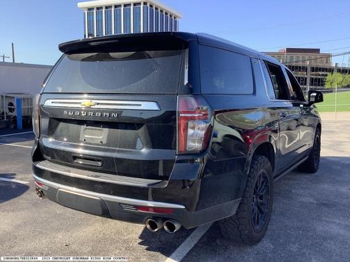 2023 Chevrolet Suburban High Country