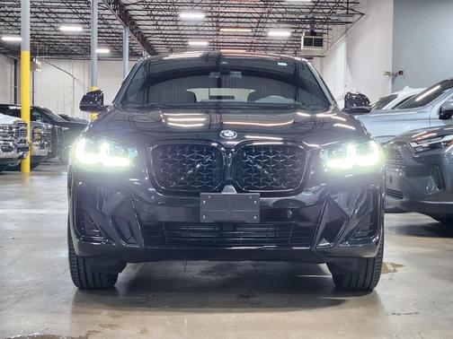 2024 BMW X4 xDrive30i