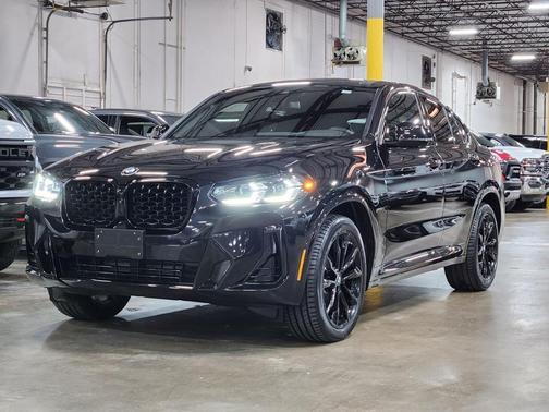 2024 BMW X4 xDrive30i