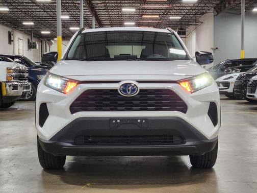2022 Toyota RAV4 Hybrid LE