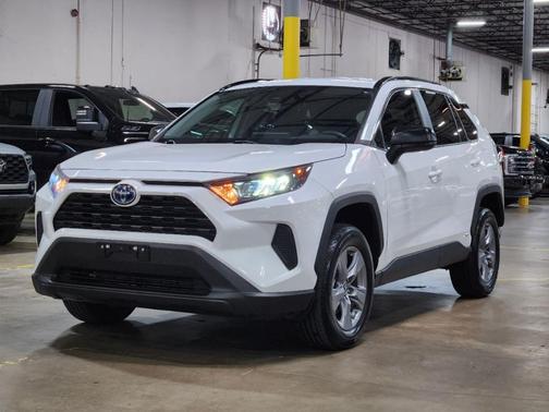 2022 Toyota RAV4 Hybrid LE