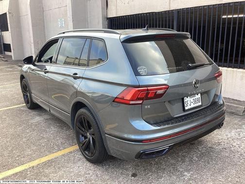 2023 Volkswagen Tiguan 2.0T SE R-Line Black
