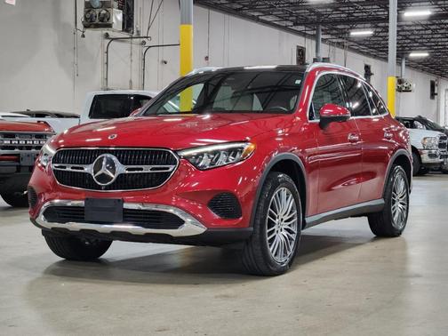 Red 2024 Mercedes-Benz GLC 300 Base