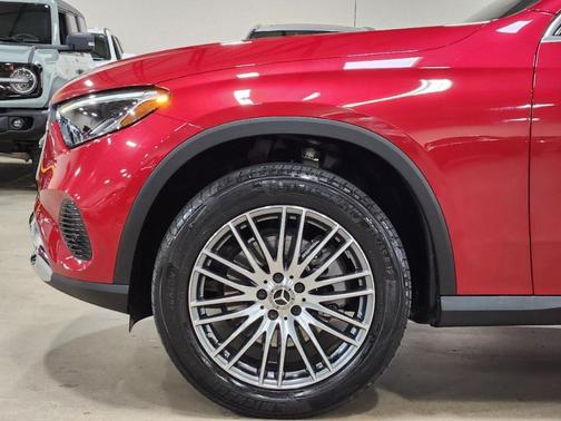 Red 2024 Mercedes-Benz GLC 300 Base