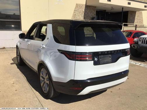 2024 Land Rover Discovery P300 Dynamic SE