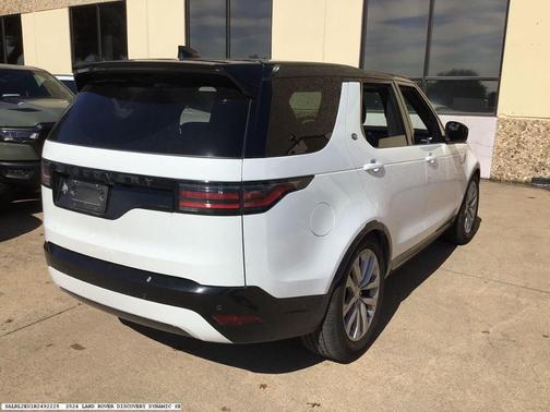 2024 Land Rover Discovery P300 Dynamic SE
