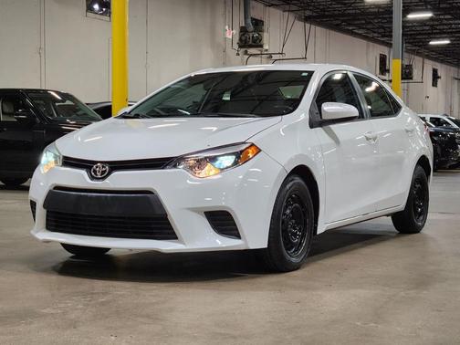 White 2014 Toyota Corolla L