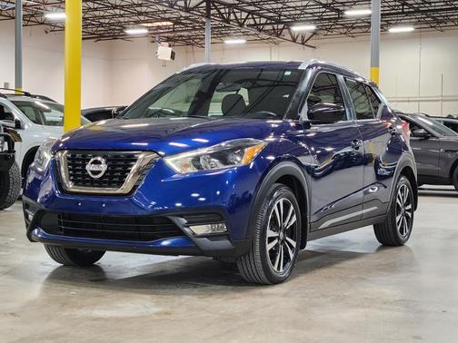 2019 Nissan Kicks SR
