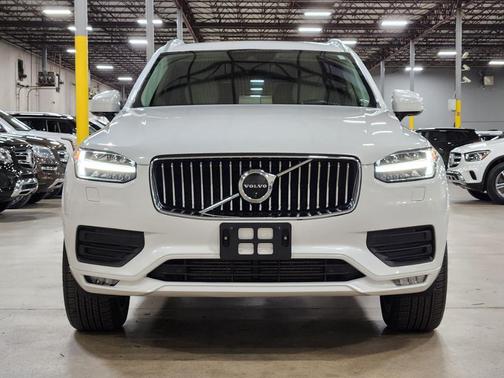 2020 Volvo XC90 T6 Momentum 6 Passenger