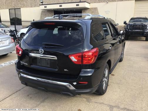 2020 Nissan Pathfinder SL