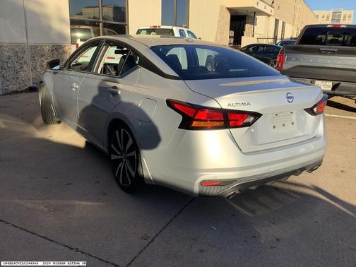 2020 Nissan Altima 2.5 SR