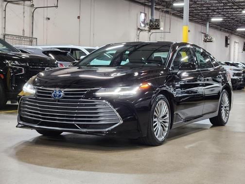 2019 Toyota Avalon Hybrid Limited