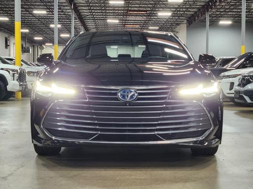 2019 Toyota Avalon Hybrid Limited