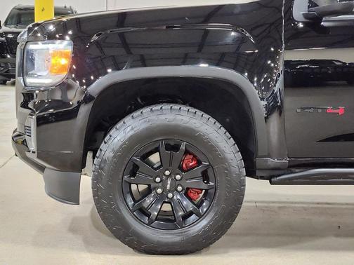 2022 GMC Canyon AT4