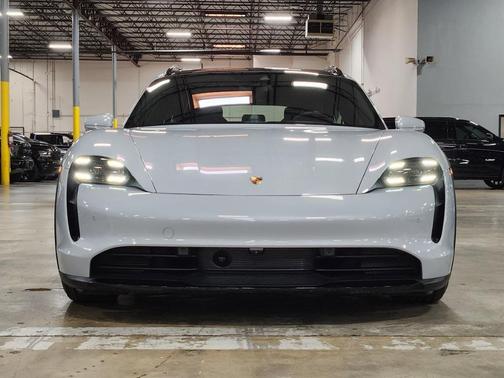 2023 Porsche Taycan Cross Turismo 4
