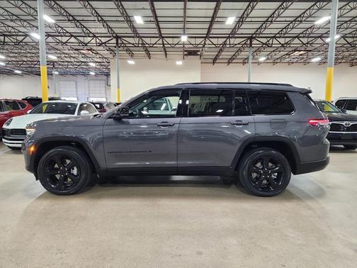 2021 Jeep Grand Cherokee L Laredo