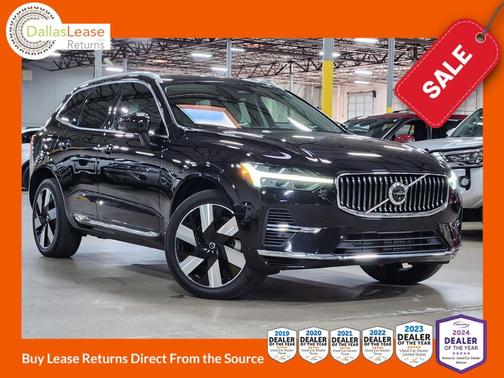 2023 Volvo XC60 Recharge Plug-In Hybrid T8 Plus Bright Theme