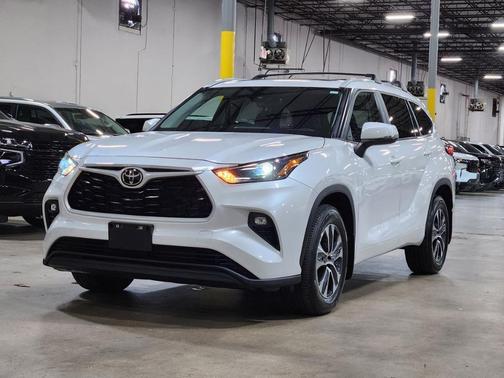2023 Toyota Highlander XLE