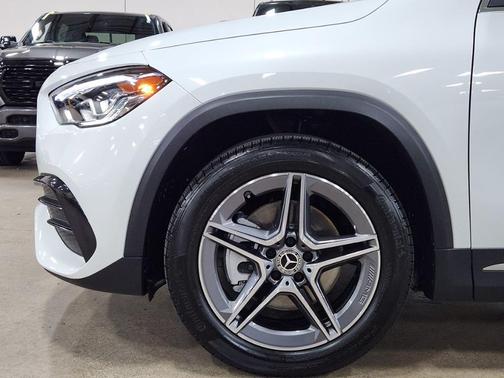2023 Mercedes-Benz GLA 250 Base