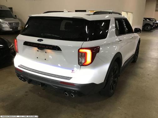 White 2022 Ford Explorer ST