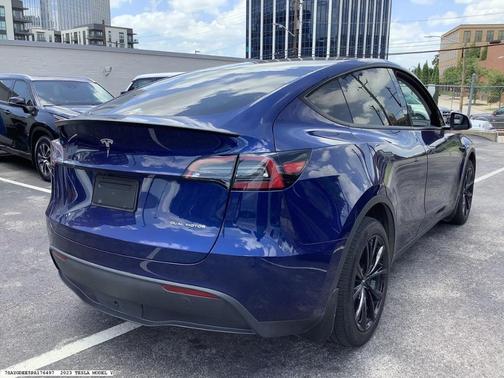 2023 Tesla Model Y Long Range