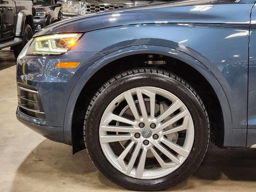 2018 Audi Q5 2.0T Premium Plus