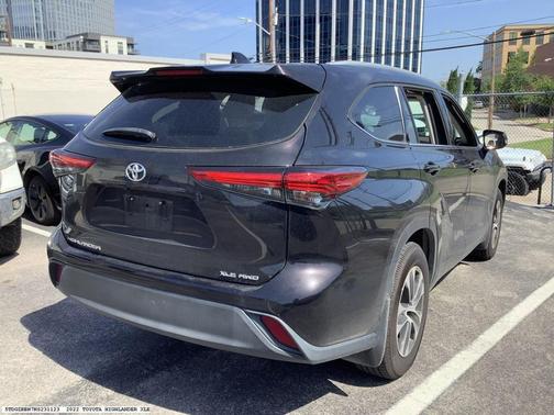 2022 Toyota Highlander XLE