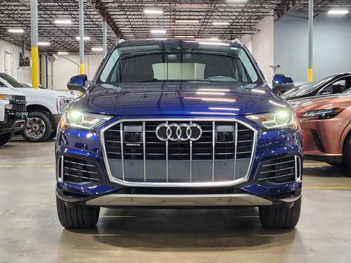 2023 Audi Q7 55 Premium Plus