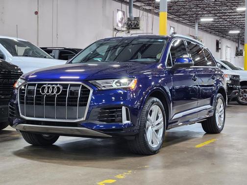 2023 Audi Q7 55 Premium Plus
