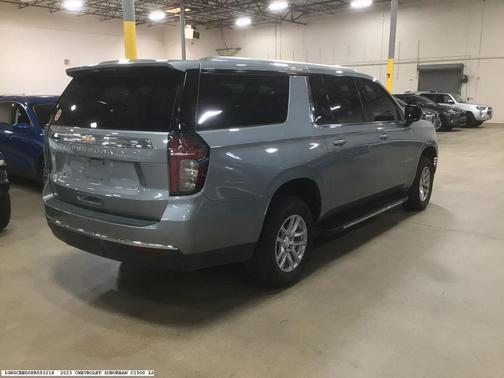 2023 Chevrolet Suburban LS