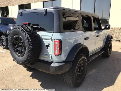 Gray 2023 Ford Bronco Wildtrak