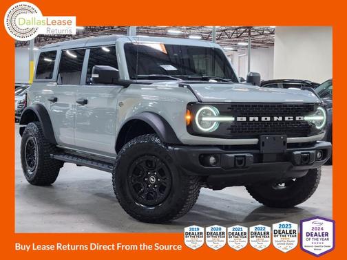 Gray 2023 Ford Bronco Wildtrak