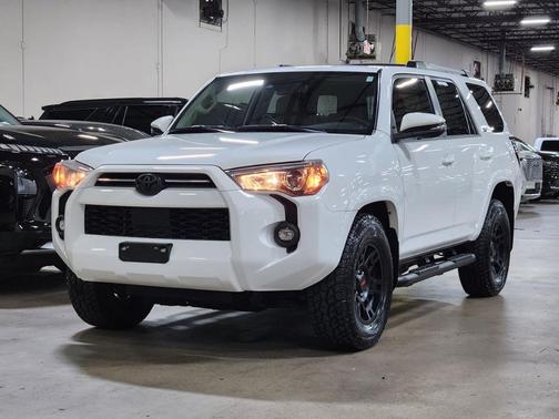 White 2022 Toyota 4Runner SR5 Premium