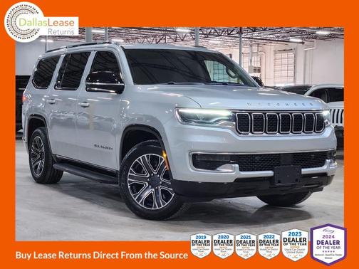 2023 Jeep Wagoneer Base