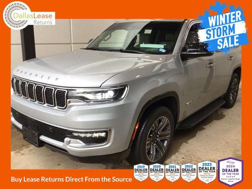 2023 Jeep Wagoneer Base