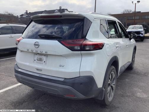 2021 Nissan Rogue SV