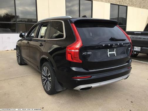 2021 Volvo XC90 T5 Momentum 7 Passenger