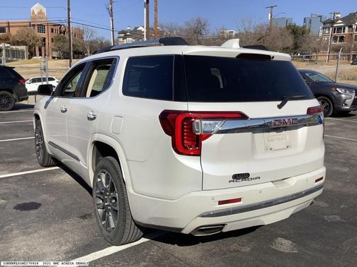 2021 GMC Acadia Denali